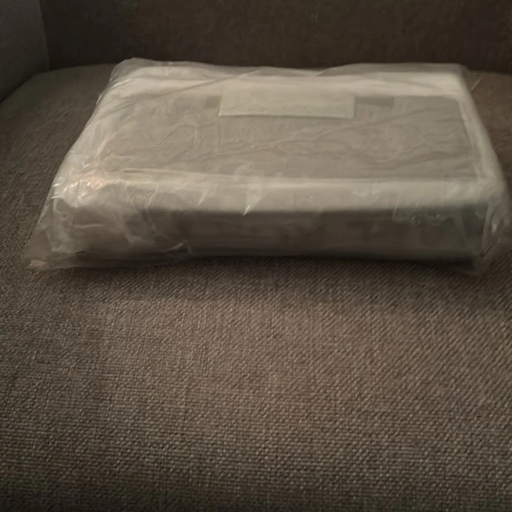 NWT Michael Kors Jet Set Large Leather Crossbody Bag - Picture 5 of 15